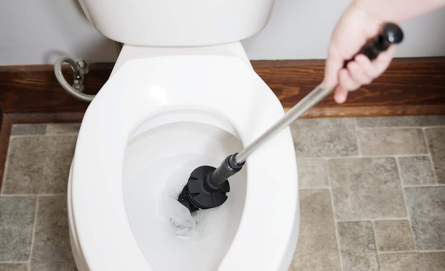 Tool to unblock deals toilet